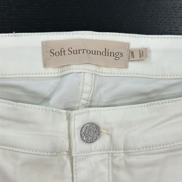 Soft Surroundings Ultimate Denim Straight Leg Jeans in Pearl Ivory Color - 22W - Picture 7 of 9